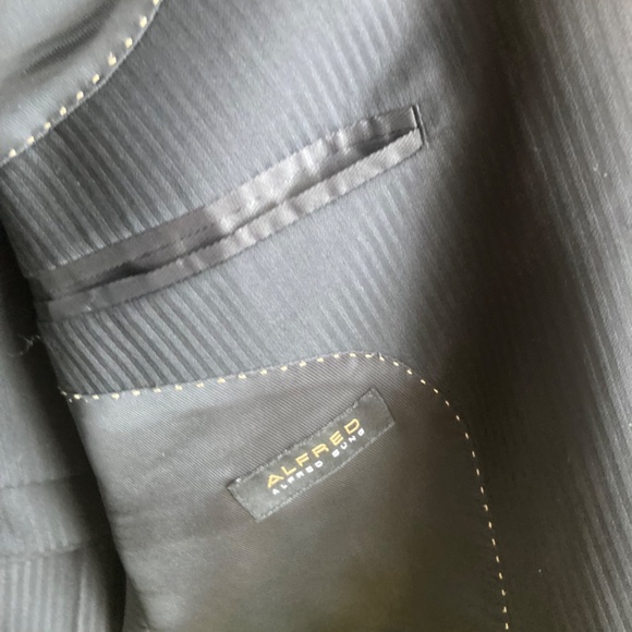 Men’s black suit - Picture 2 of 5